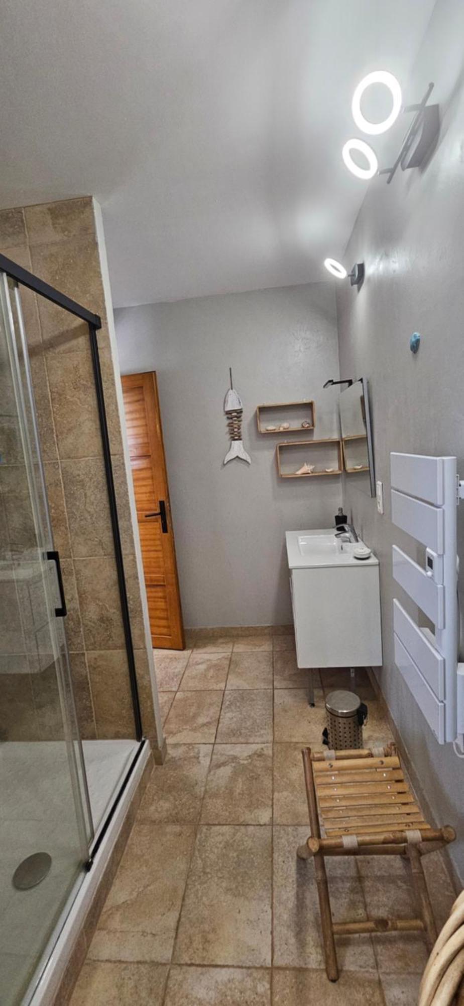Gite Lapaz/Jacuzzi Prive/Piscine Draguignan Exterior foto