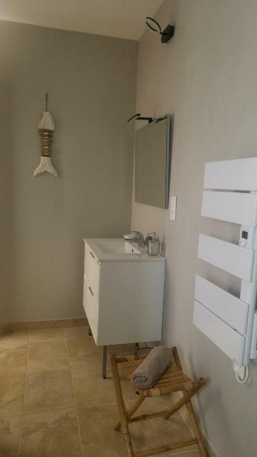 Gite Lapaz/Jacuzzi Prive/Piscine Draguignan Exterior foto